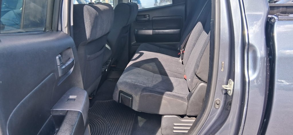2010 Toyota Tundra Image 11