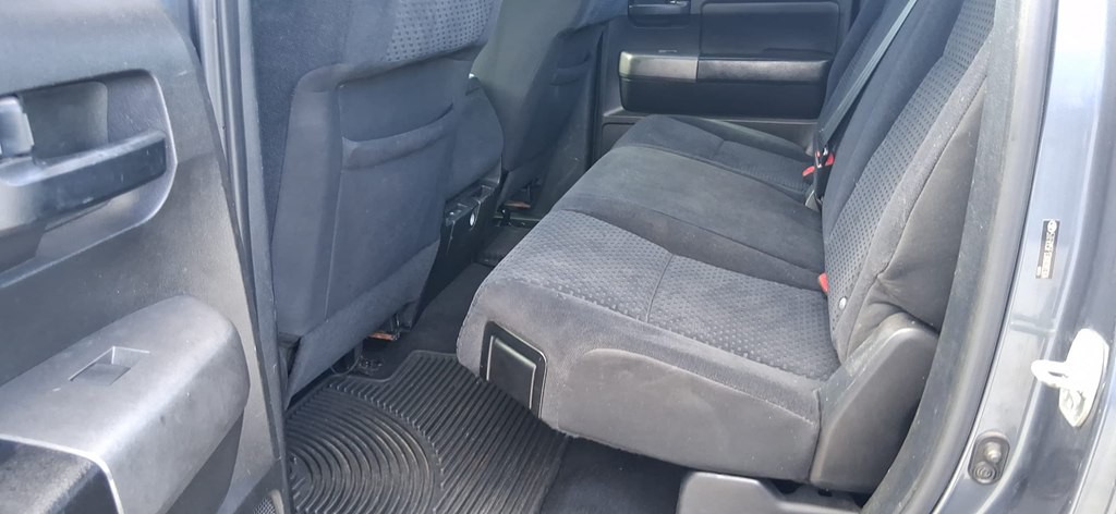 2010 Toyota Tundra Image 19