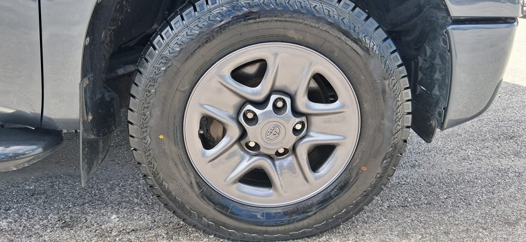 2010 Toyota Tundra Image 24