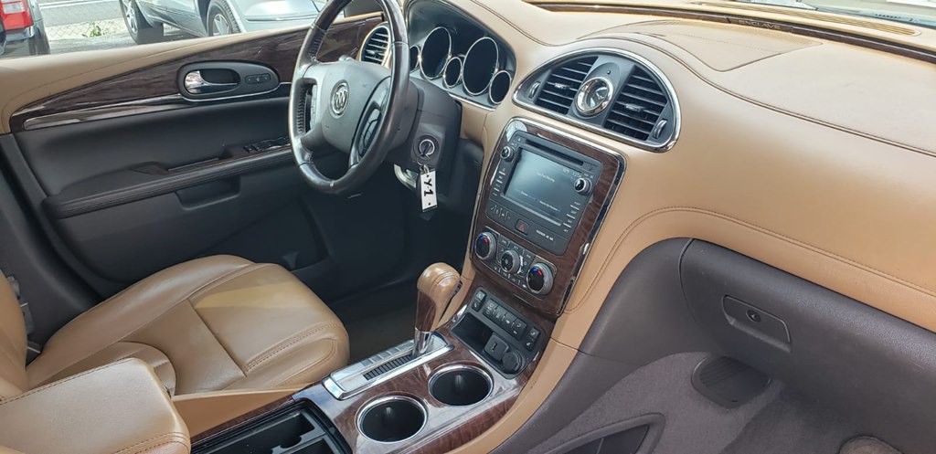 2016 Buick Enclave Image 10