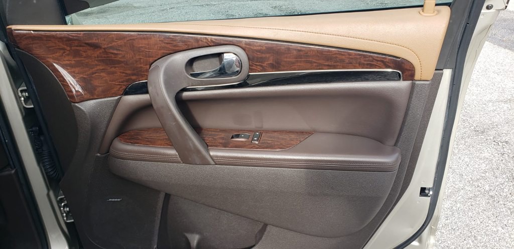 2016 Buick Enclave Image 24
