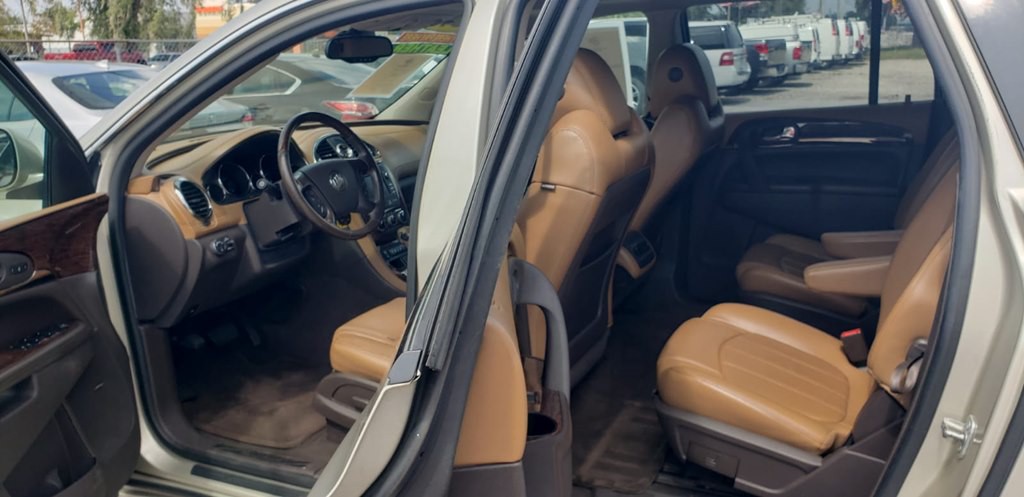 2016 Buick Enclave Image 11