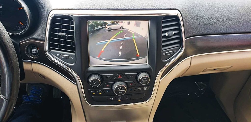 2014 Jeep Grand Cherokee Image 24