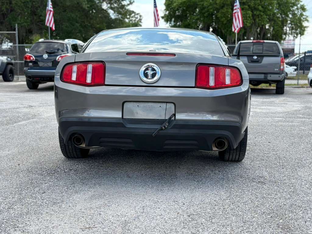2011 Ford Mustang Image 14