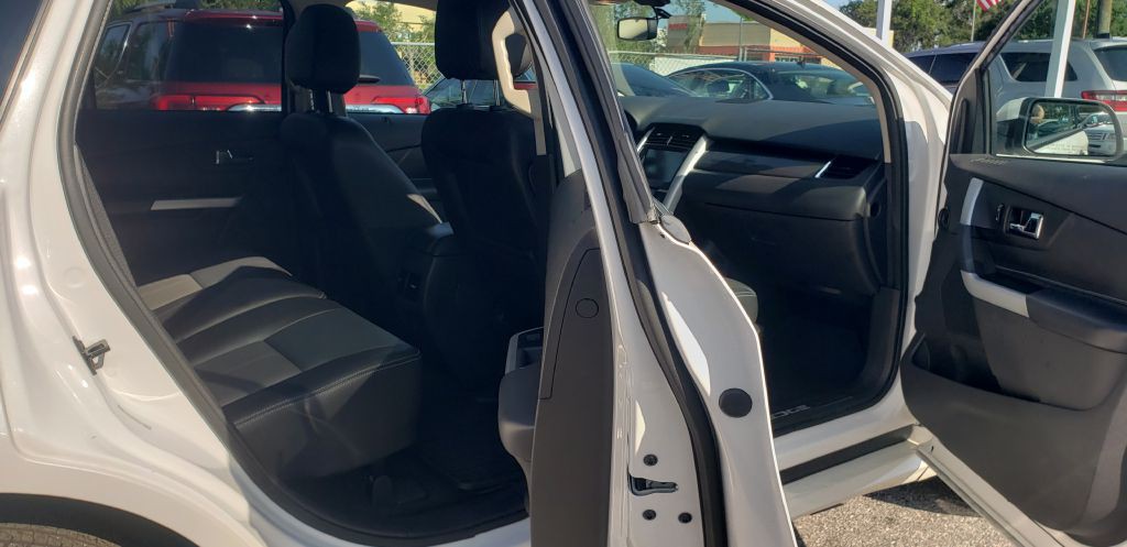 2014 Ford Edge Image 21