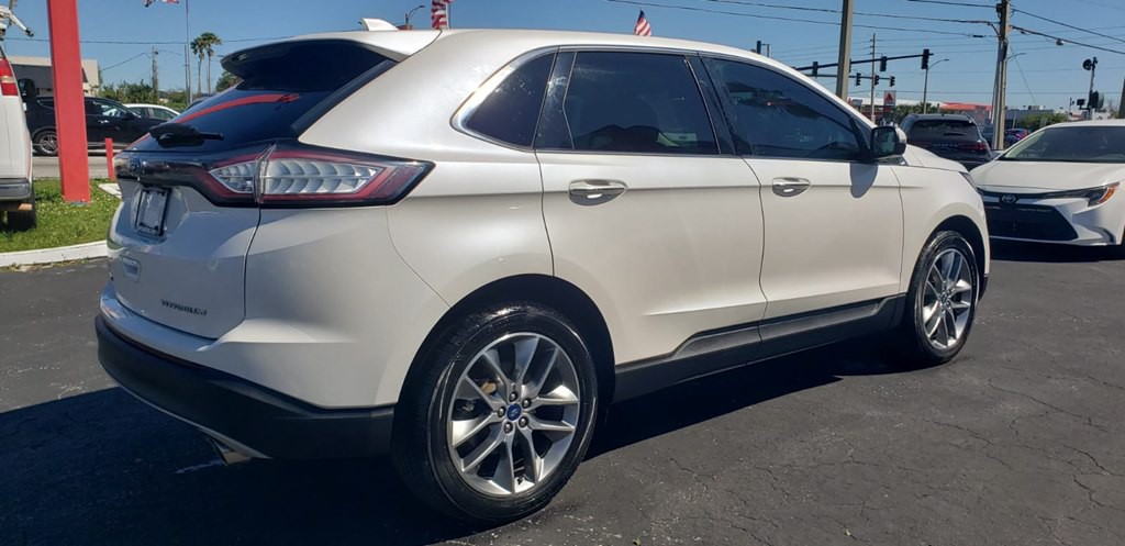 2015 Ford Edge Image 15