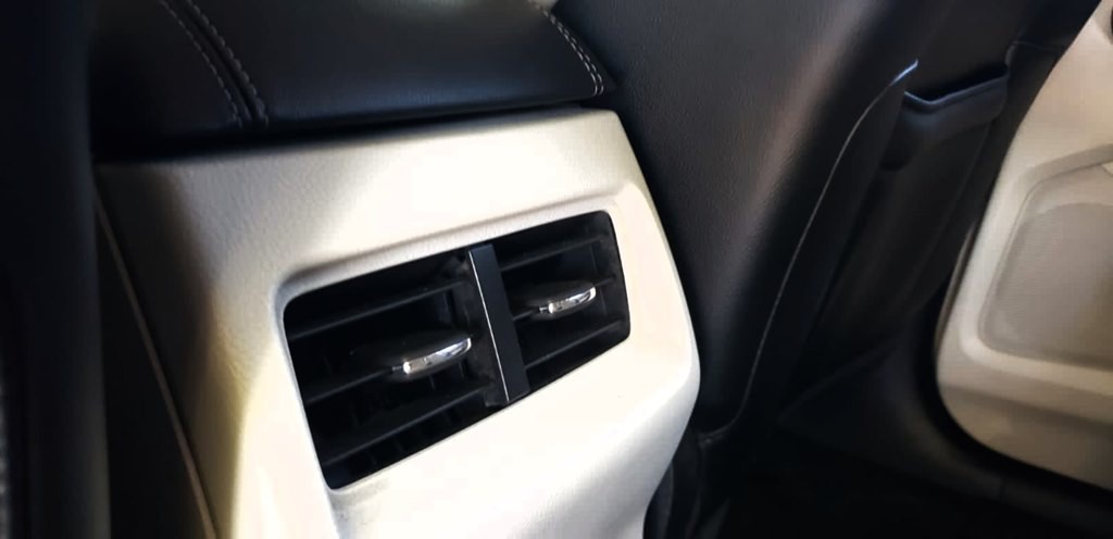2015 Ford Edge Image 37