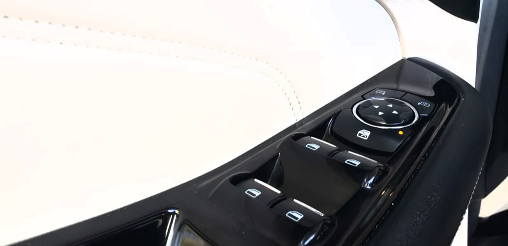 2015 Ford Edge Image 38