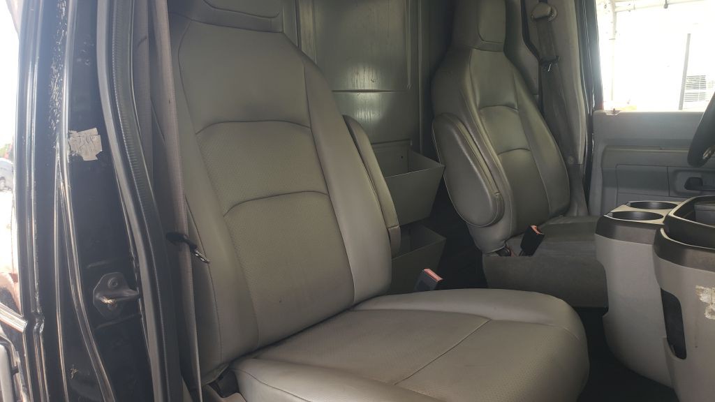 2014 Ford Econoline Image 18