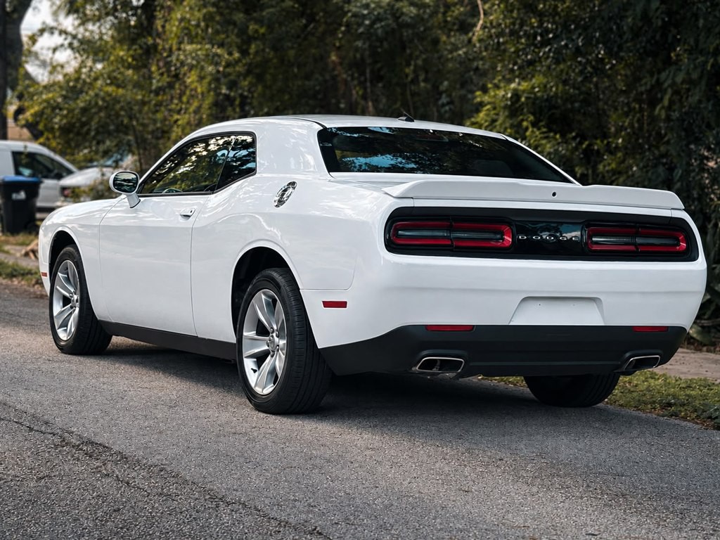 2021 Dodge Challenger Image 4