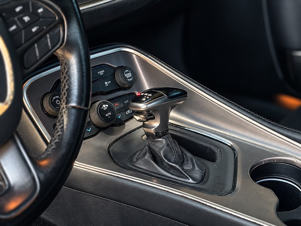 2021 Dodge Challenger Image 9