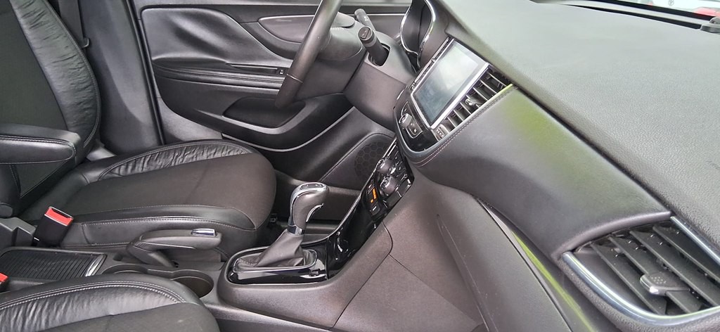 2017 Buick Enclave Image 27