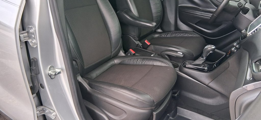 2017 Buick Enclave Image 28