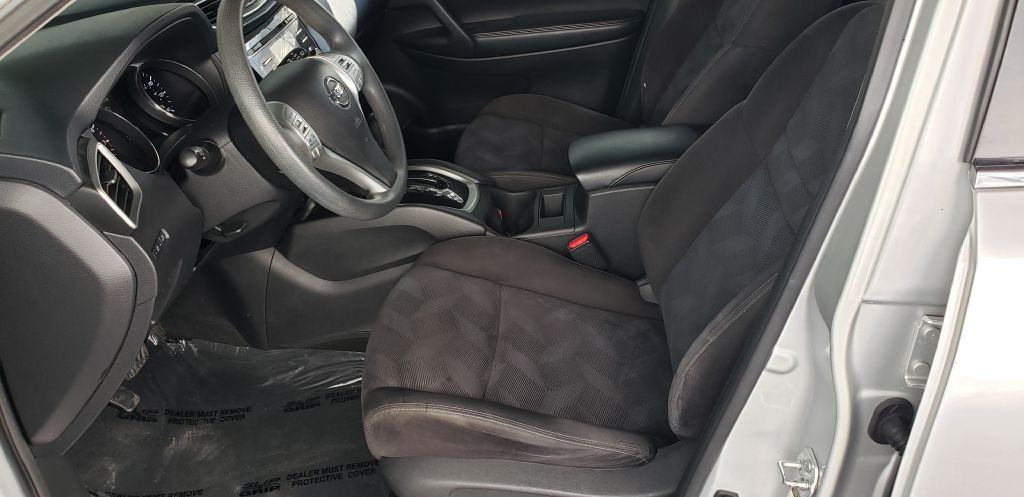 2015 Nissan Rogue Image 14