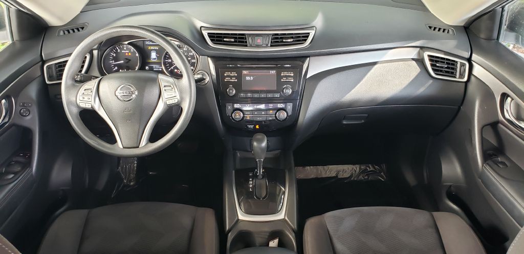 2015 Nissan Rogue Image 18