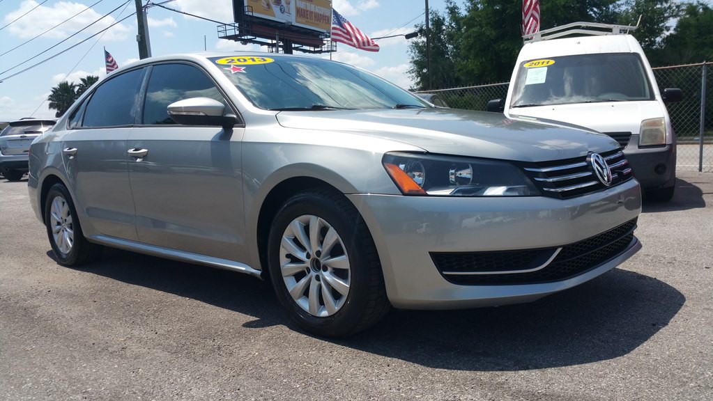 2012 Volkswagen Passat Image 4