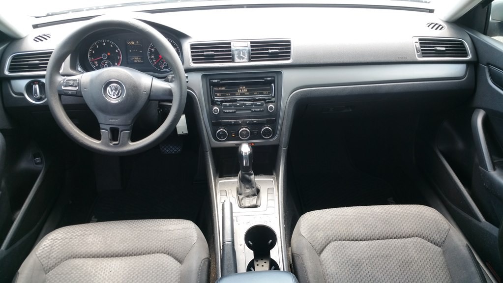 2012 Volkswagen Passat Image 12