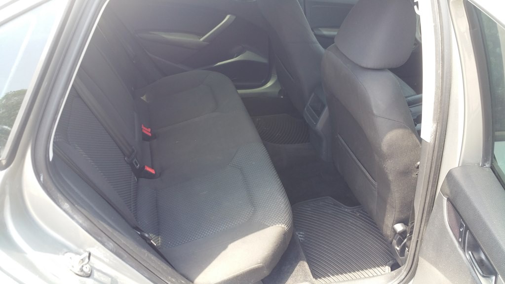 2012 Volkswagen Passat Image 13