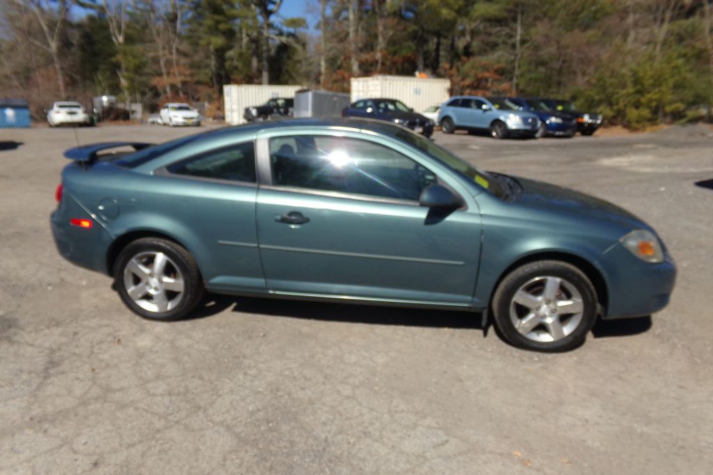 2010 Chevrolet Cobalt Image 4