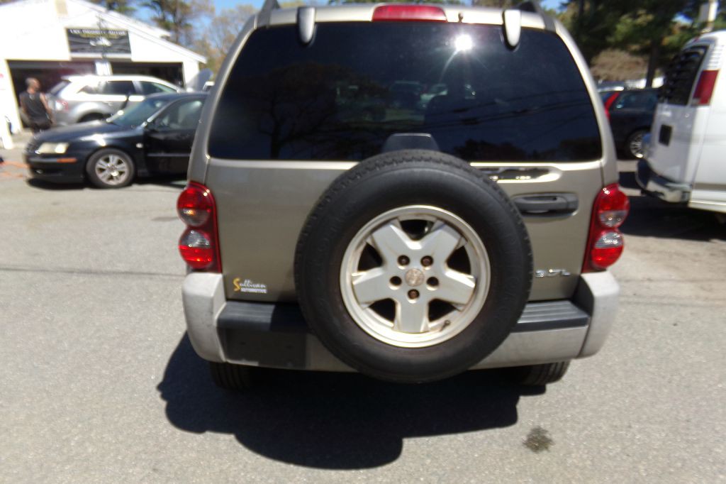 2007 Jeep Liberty Image 6