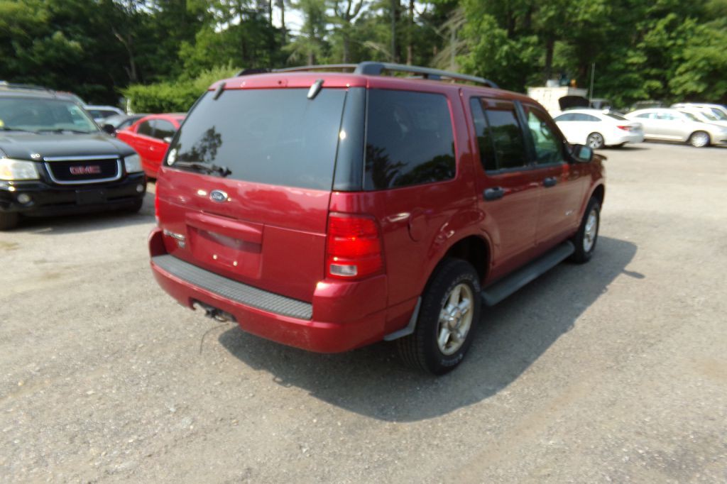 2004 Ford Explorer Image 5