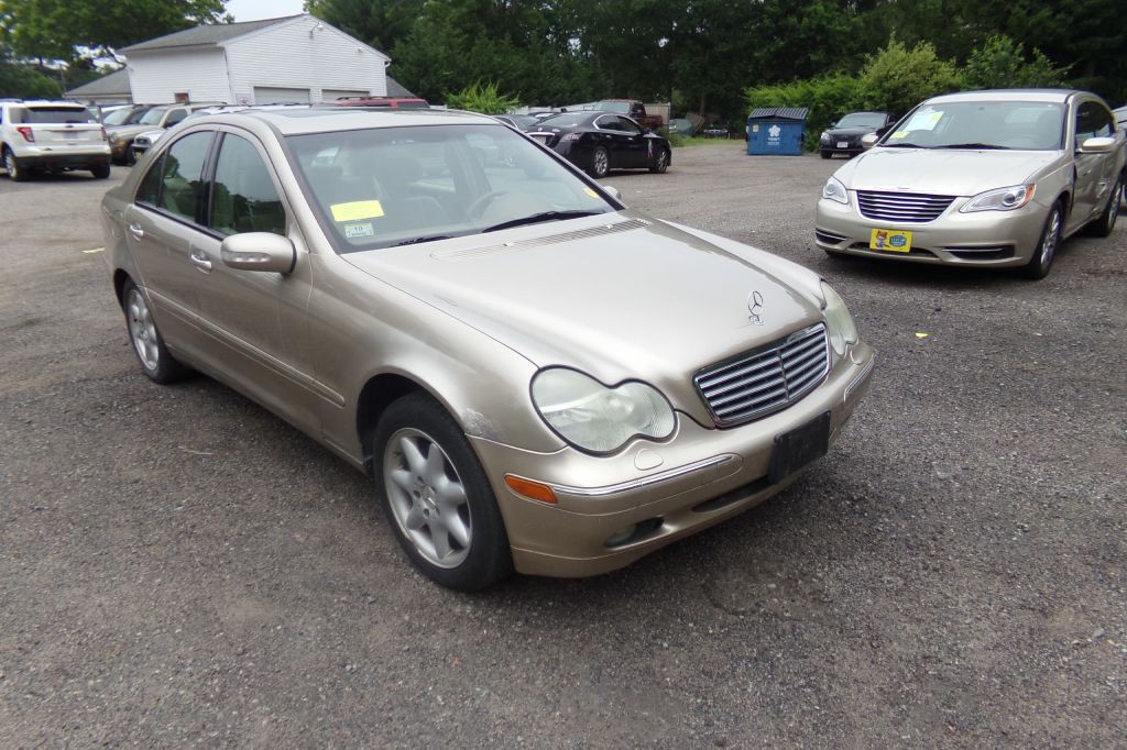 2003 Mercedes-Benz C-Class Image 3