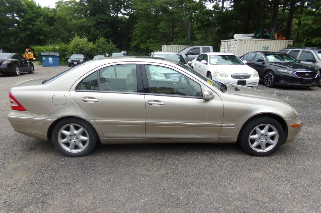 2003 Mercedes-Benz C-Class Image 4