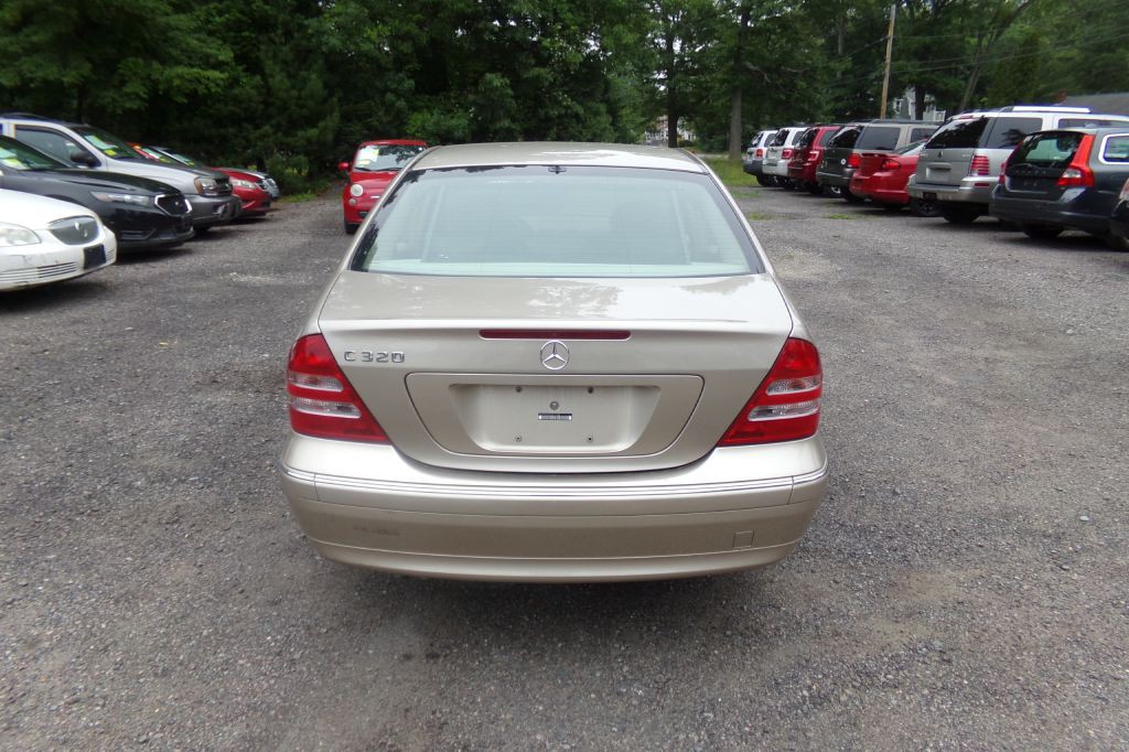 2003 Mercedes-Benz C-Class Image 6