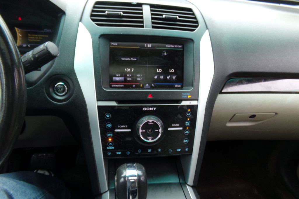 2012 Ford Explorer Image 9