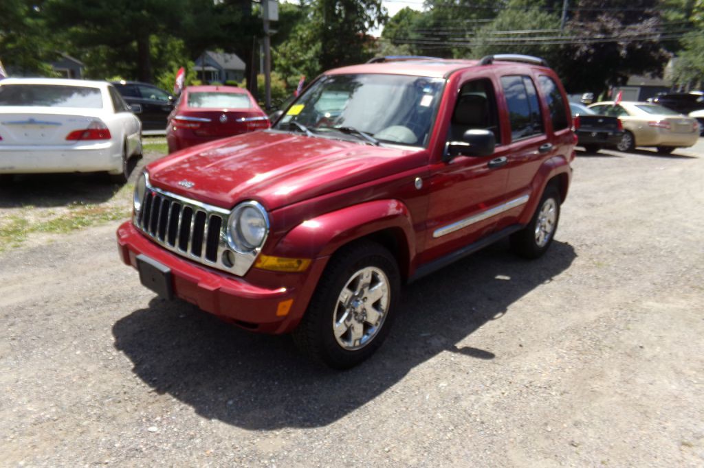 2005 Jeep Liberty Image 1
