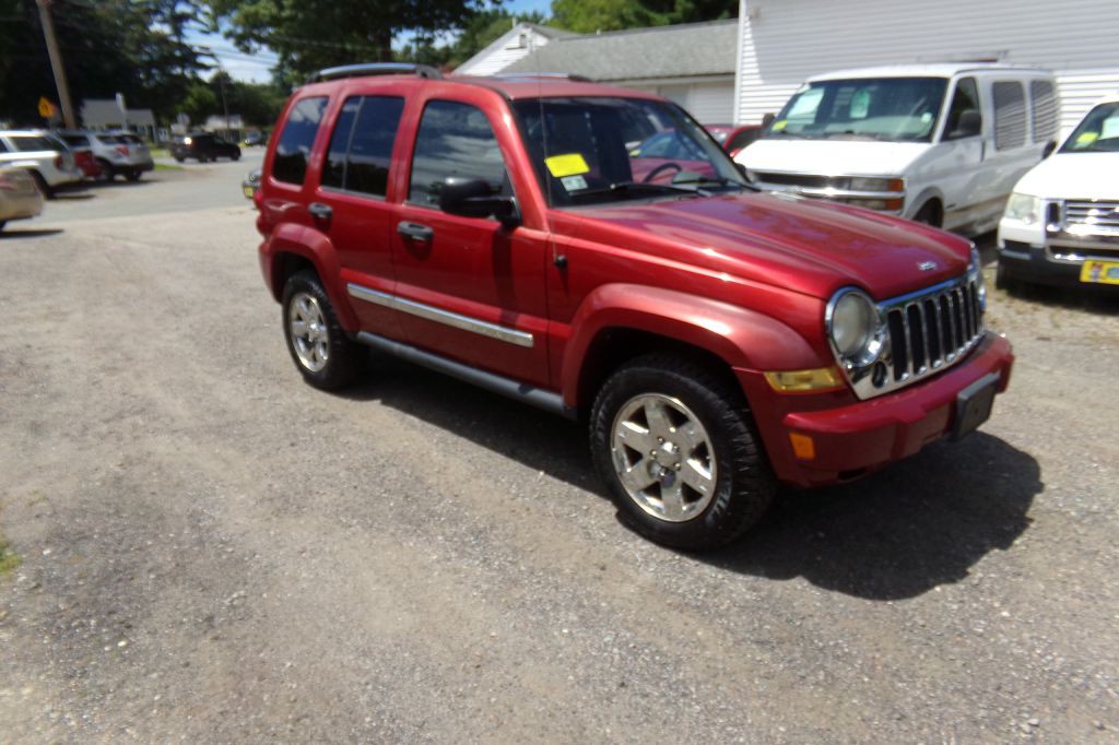 2005 Jeep Liberty Image 3