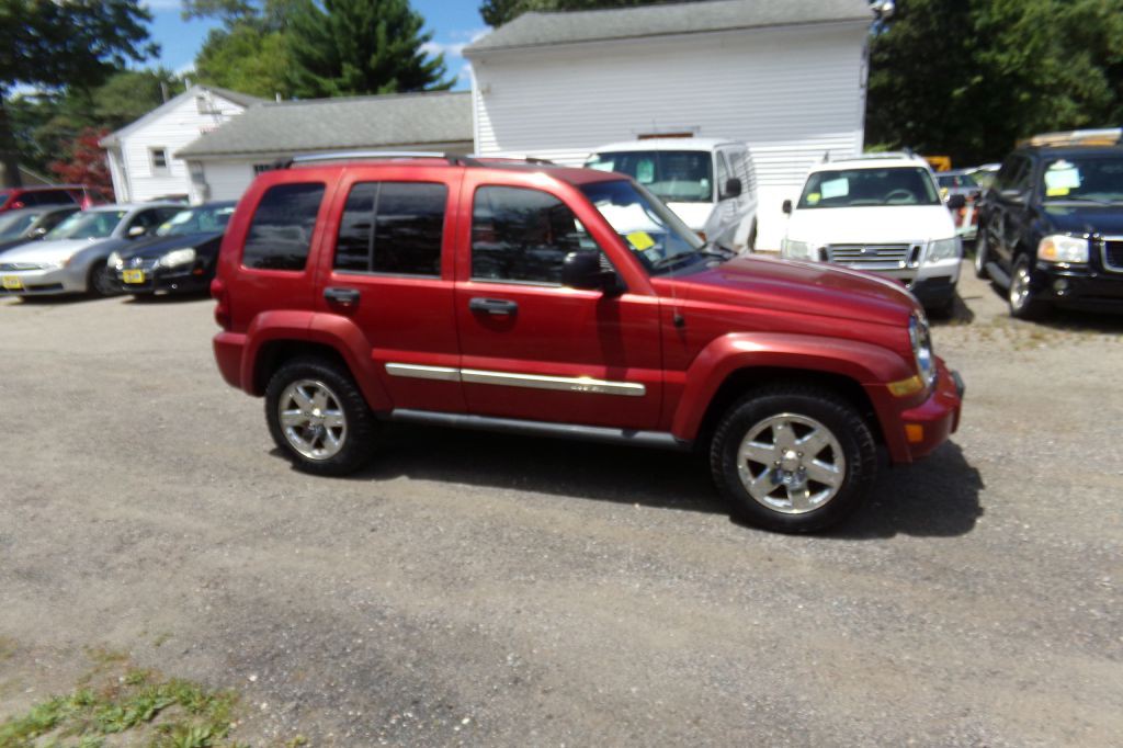 2005 Jeep Liberty Image 4