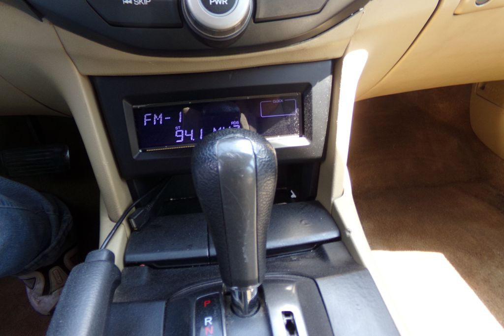2010 Honda Accord Image 8