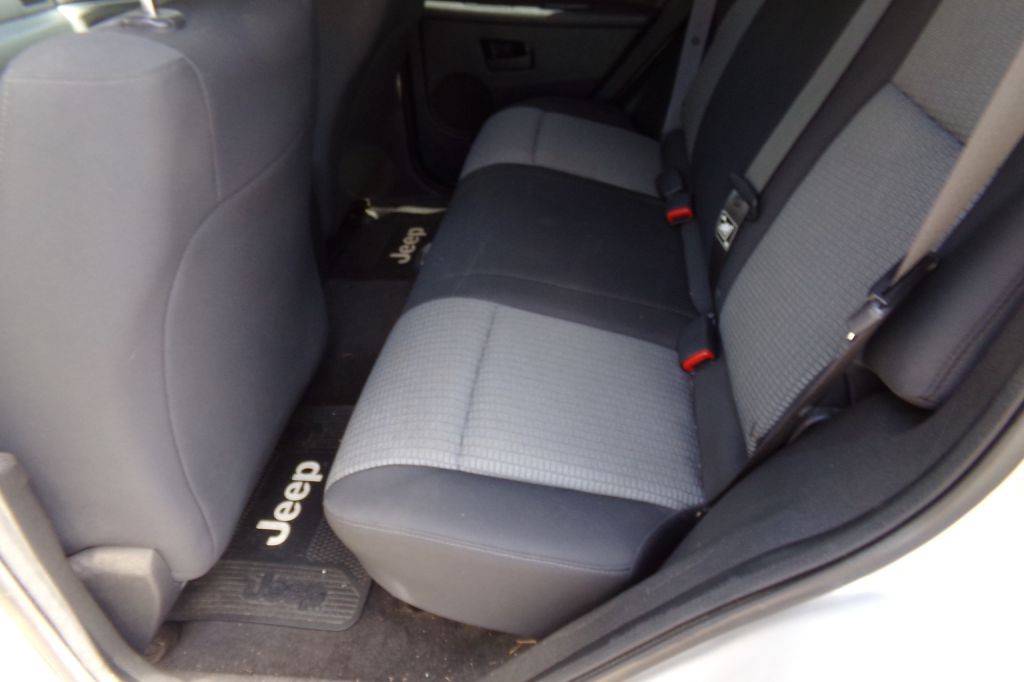 2008 Jeep Grand Cherokee Image 9