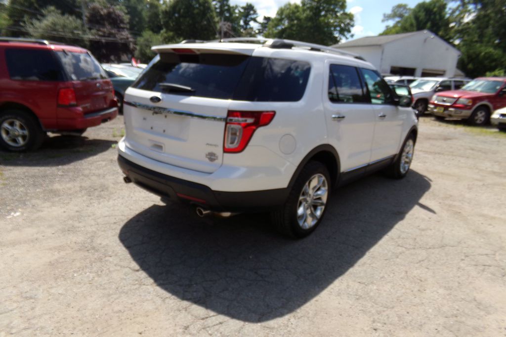 2013 Ford Explorer Image 5