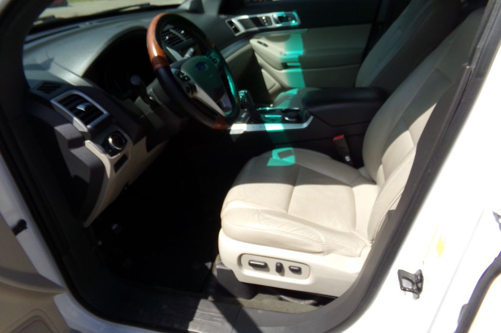 2013 Ford Explorer Image 10