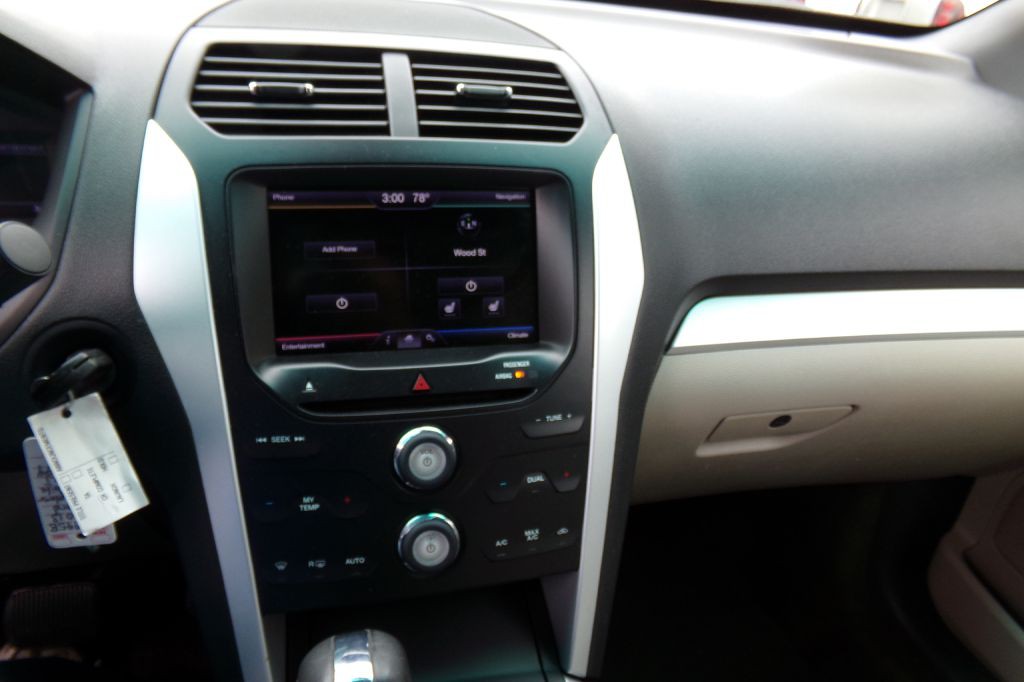 2013 Ford Explorer Image 11