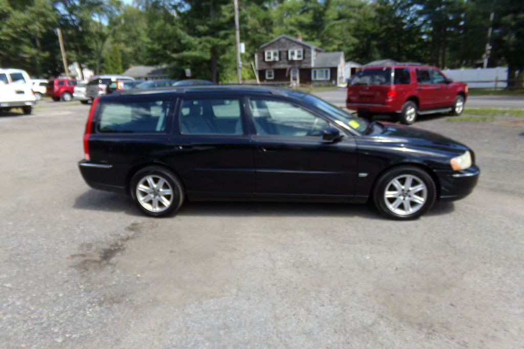 2005 Volvo V70 Image 4