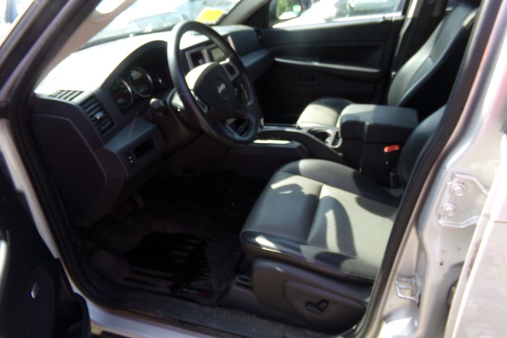 2008 Jeep Grand Cherokee Image 10
