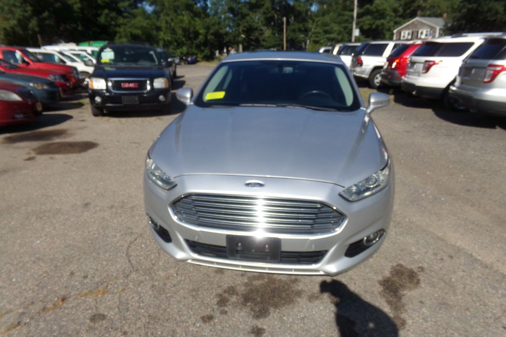 2016 Ford Fusion Image 2