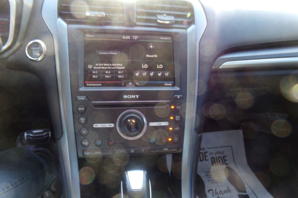 2016 Ford Fusion Image 11