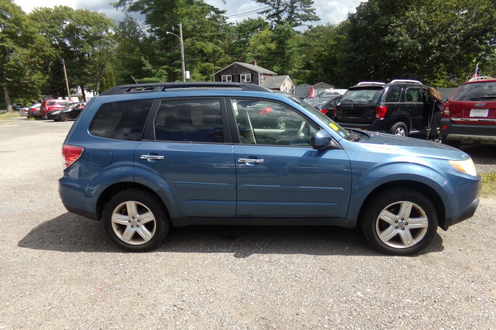 2010 Subaru Forester Image 4