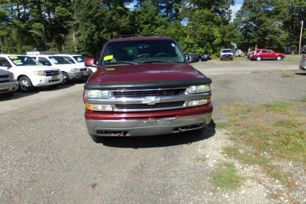 2003 Chevrolet Suburban Image 3