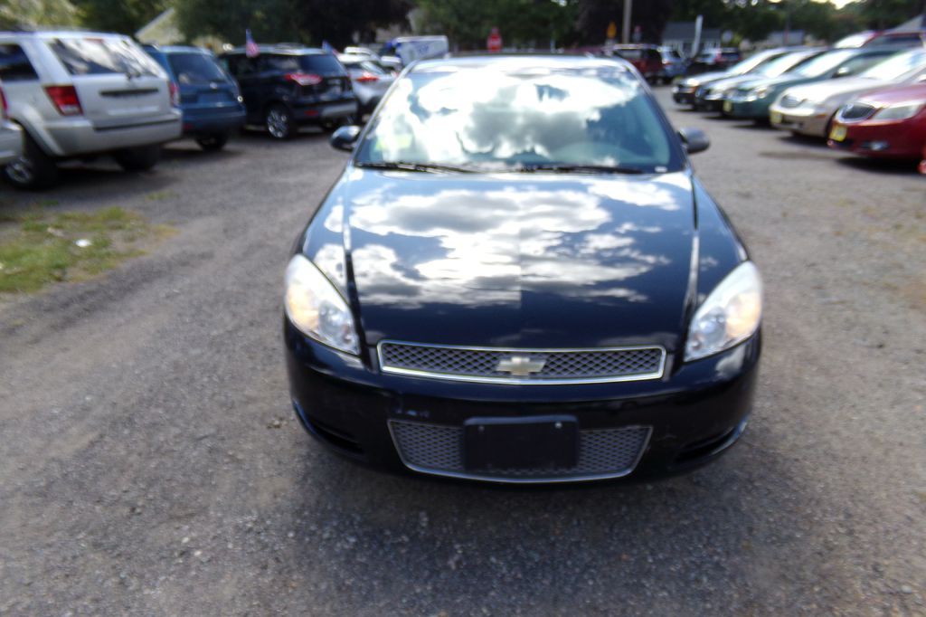 2012 Chevrolet Impala Image 2