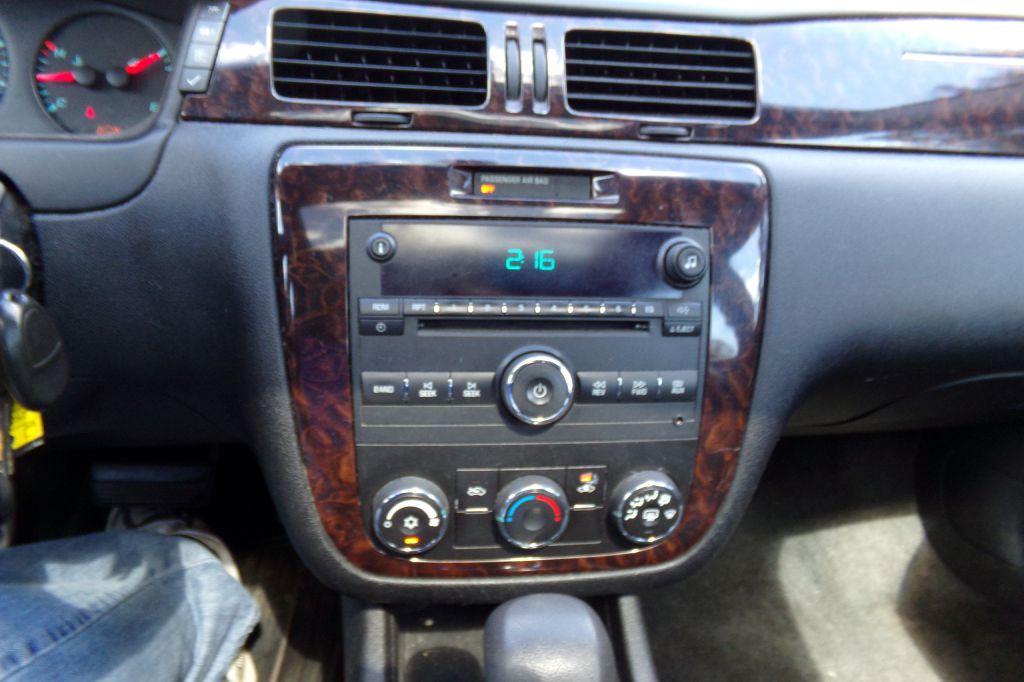 2012 Chevrolet Impala Image 11