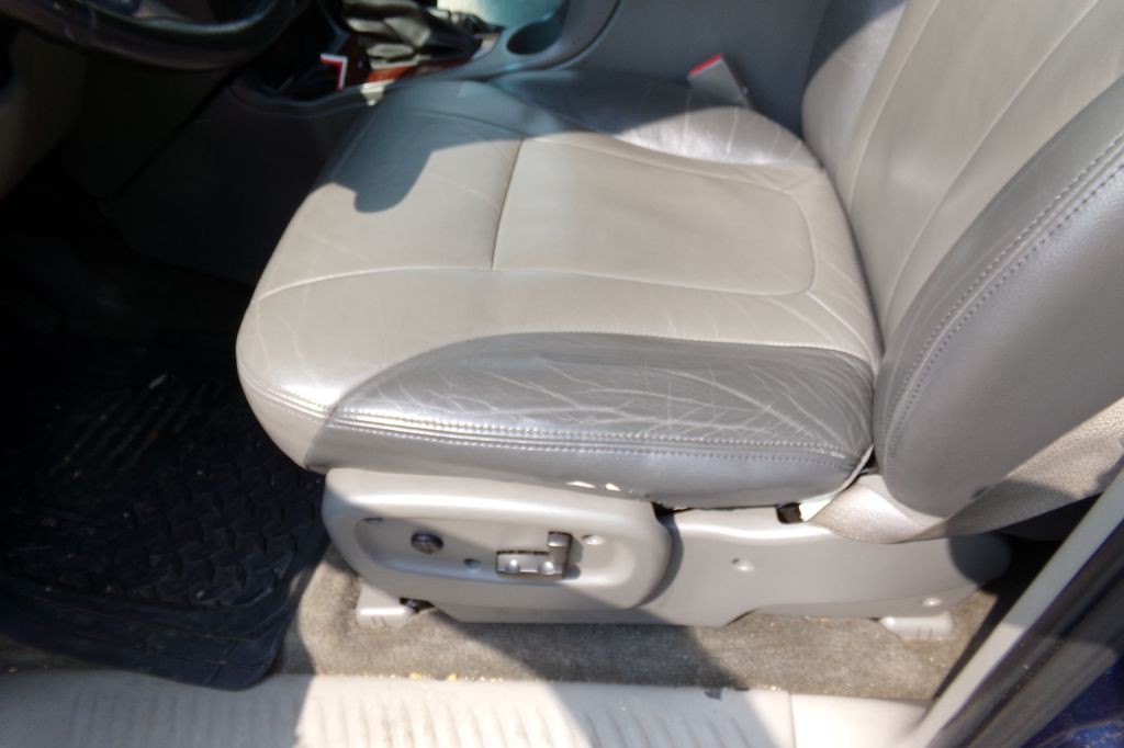 2002 Oldsmobile Bravada Image 10