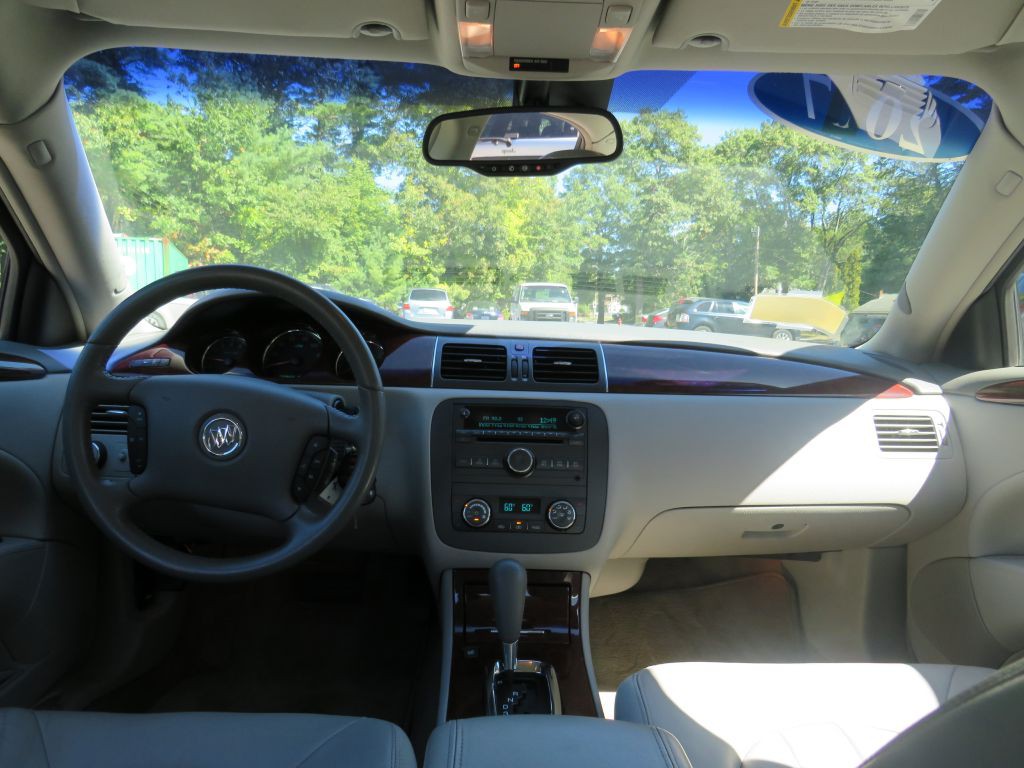 2007 Buick Lucerne Image 7