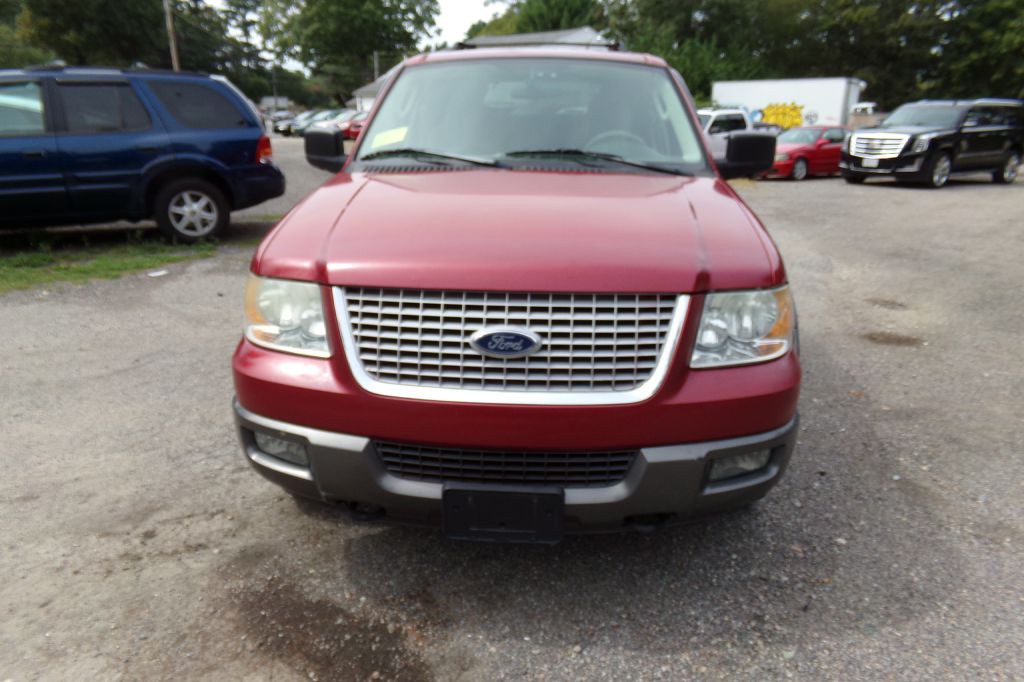 2005 Ford Expedition Image 2