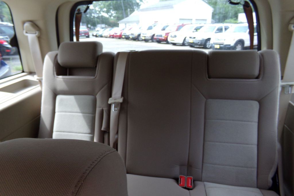 2005 Ford Expedition Image 10