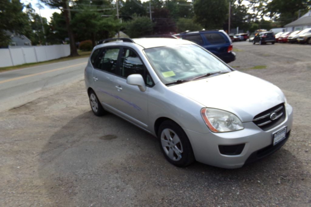 2009 Kia Rondo Image 3